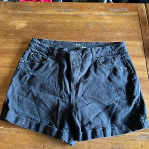 Time and Tru Black 14 Jean Shorts